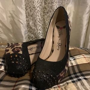 Leopard hills size 6